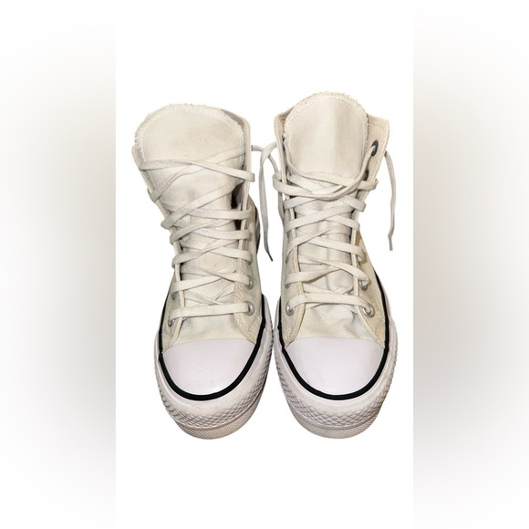 Women’s Chuck Taylor All Star Lift Platform Canvas. Size 6 - Picture 2 of 7